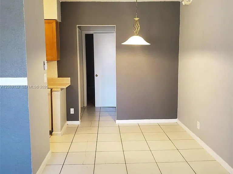 280 SW 11th Ave #18 — Photo 11
