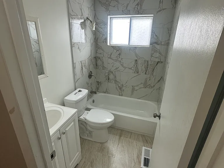 788 Townhouse Ln — Photo 7