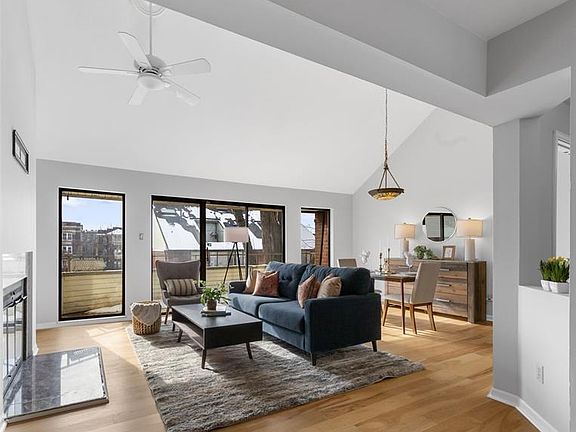 5th image of 5575 Waterman Blvd APT B