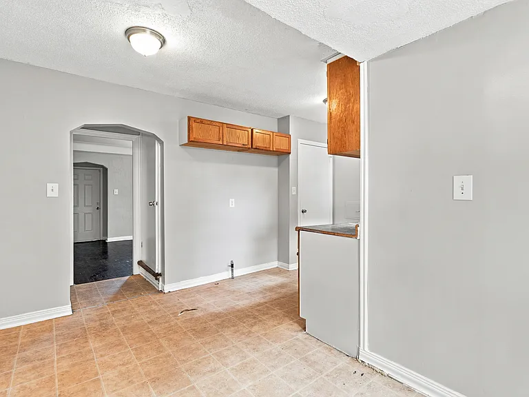 10462 Duprey St — Photo 15