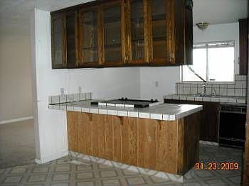 4th image of 8305 Wayland Ln