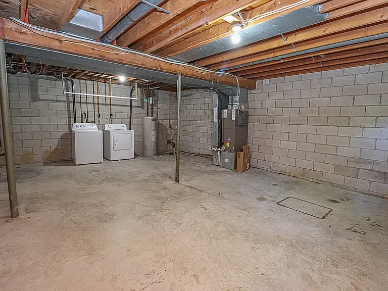 328 Benfield Rd — Photo 28