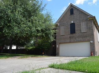 923 Highland Woods Dr, Highlands, TX 77562
