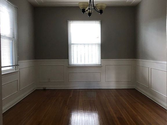 3rd image of 335 N Genesee Ave #335