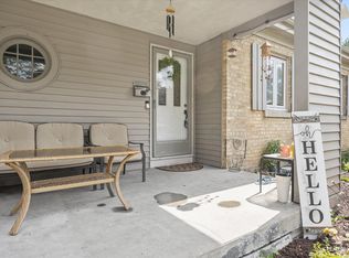 777 Murray Ave, Elgin, IL 60123