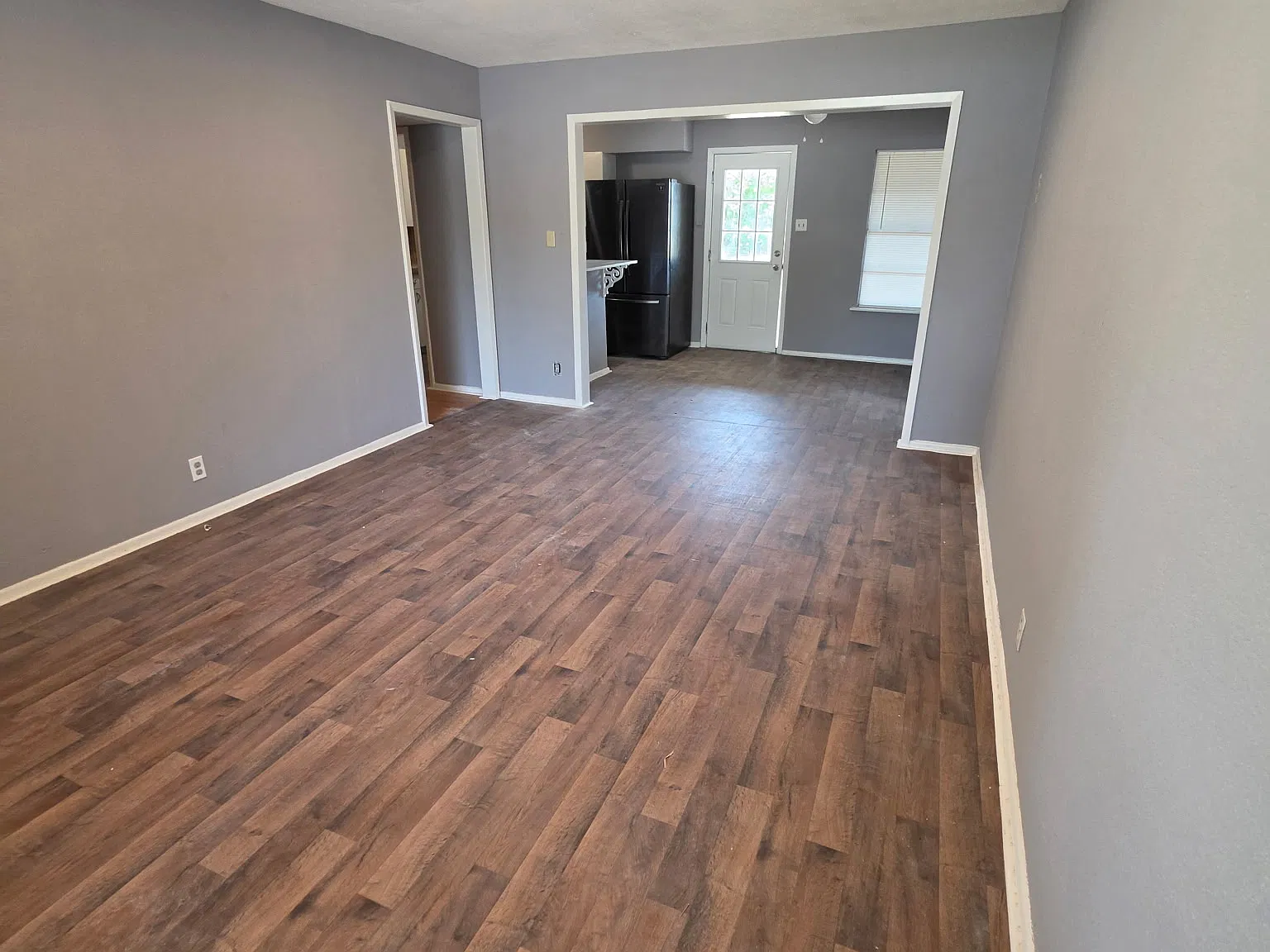 1923 Dellcrest Dr — Photo 4