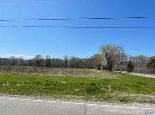 2896 Butler Rd, New Market, AL 35761