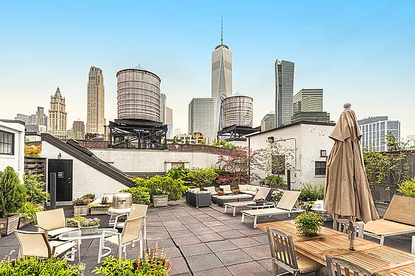 Sold by Compass | media 20