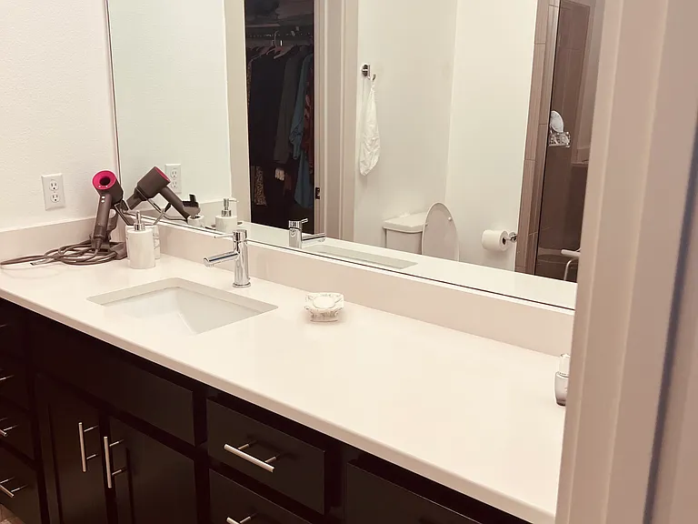 2101 Town Centre Dr — Photo 12