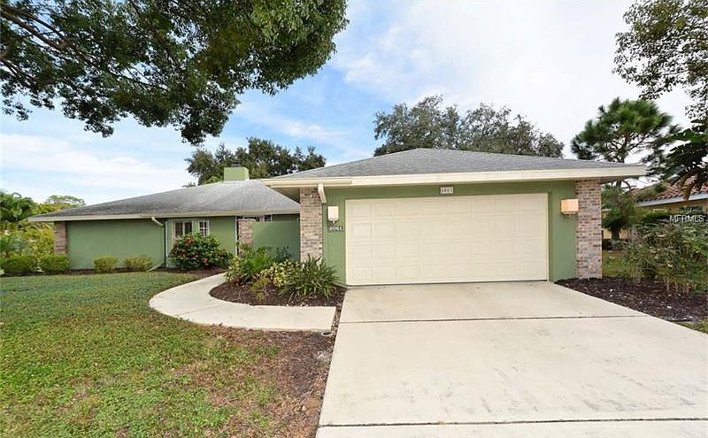 1st image of 8061 Estates Dr