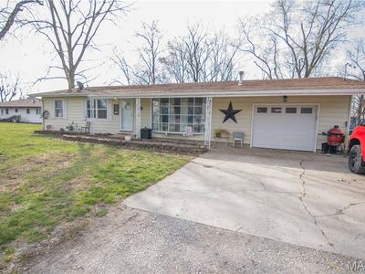 416 E Bayles St, Brownstown, IL, 62418