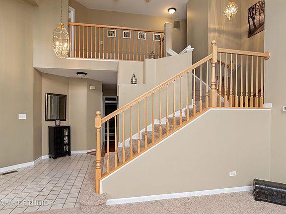 2nd image of 1328 Richmond Ln