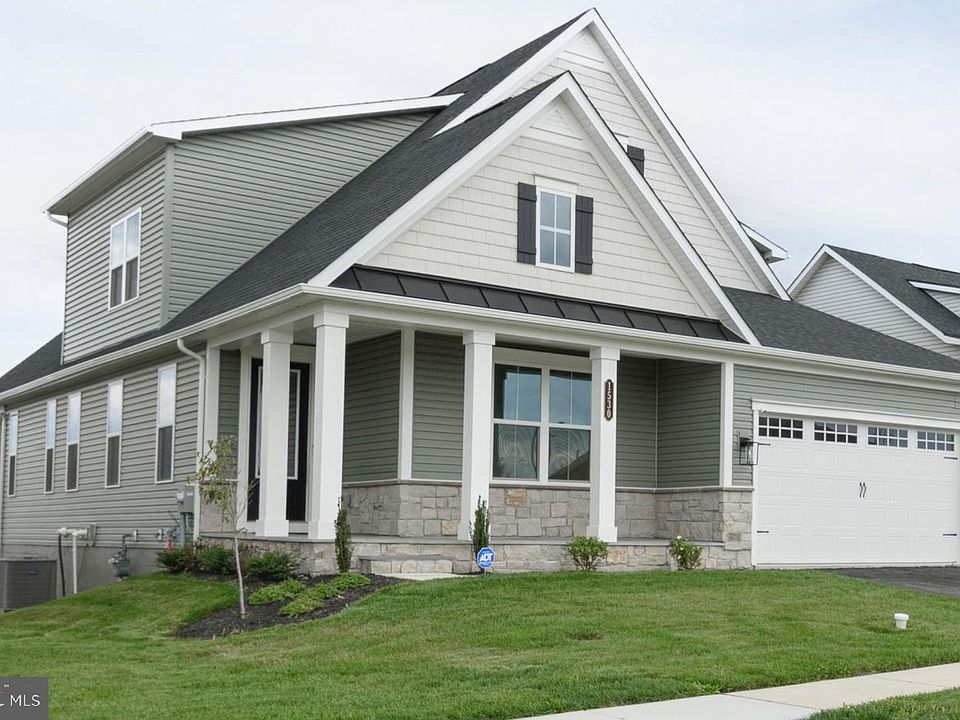 1st image of 1530 Cricket Way