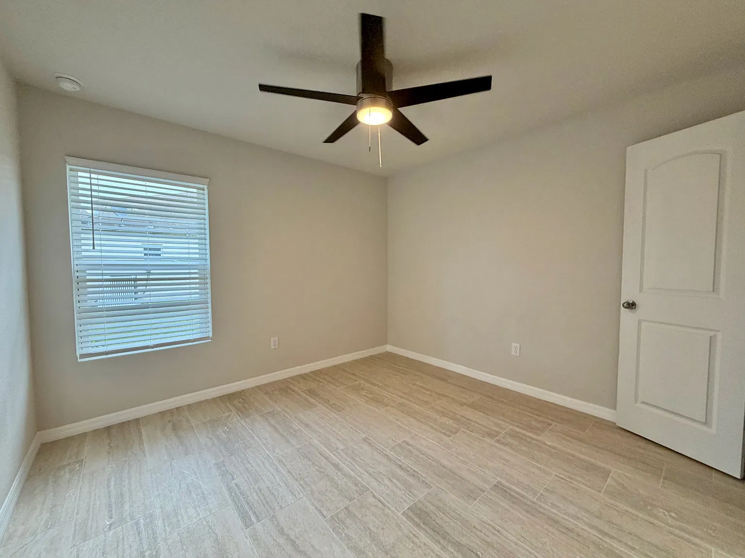 4 bed, 1446 sqft, $1,850 — Photo 4