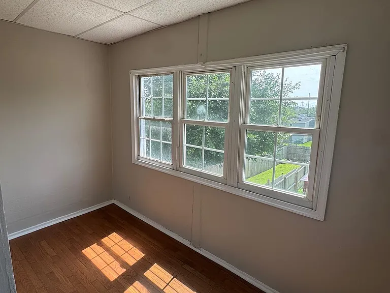 922 Maryland Ave — Photo 5