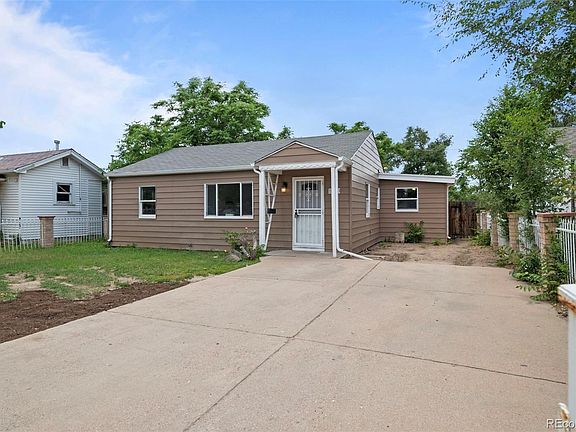 3rd image of 1169 Yosemite Street