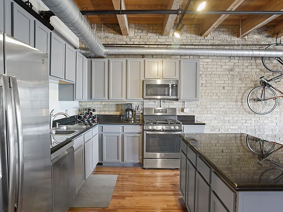 4th image of 2161 N California Ave APT 206