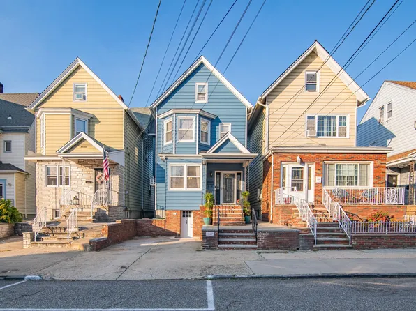 15 E 45th St, Bayonne, NJ 07002