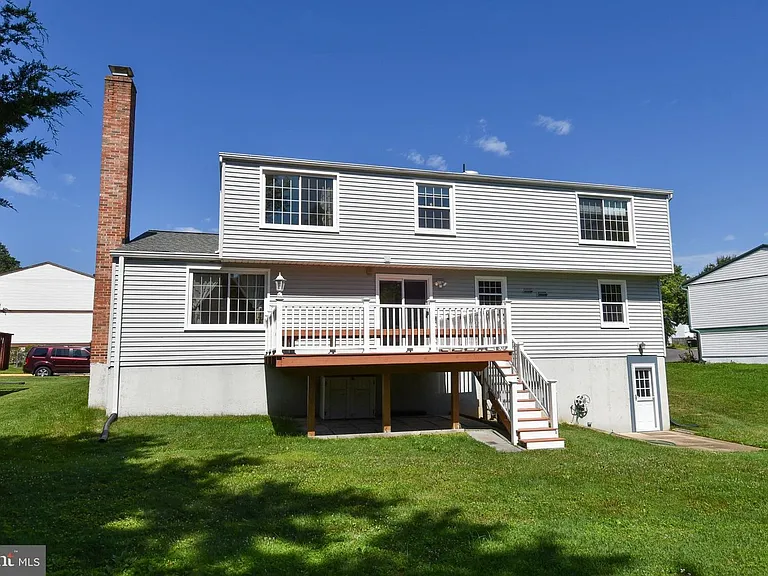 4037 Broadwire Dr — Photo 43