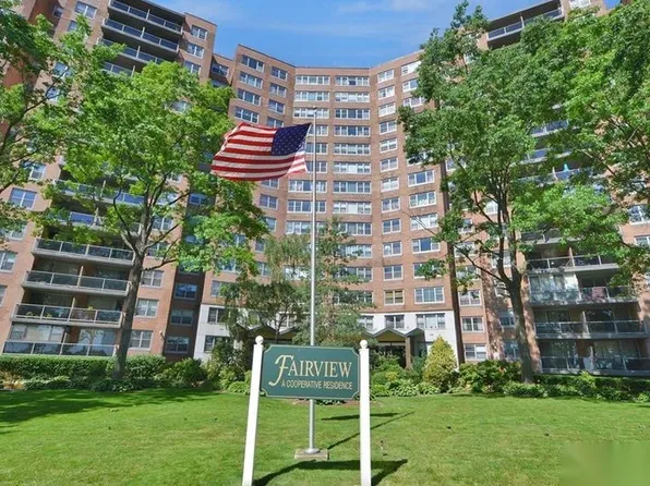 61-20 Grand Central Parkway #C1102, Forest Hills, NY 11375