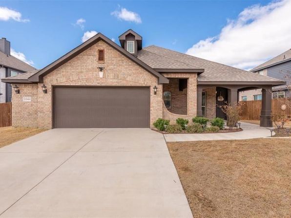1044 Kingston Dr
