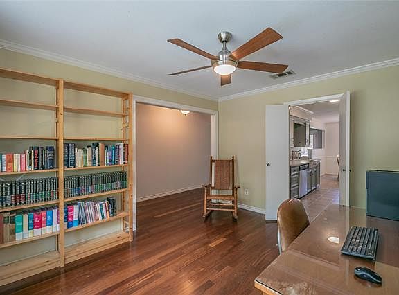 5th image of 2922 Brookshire Dr