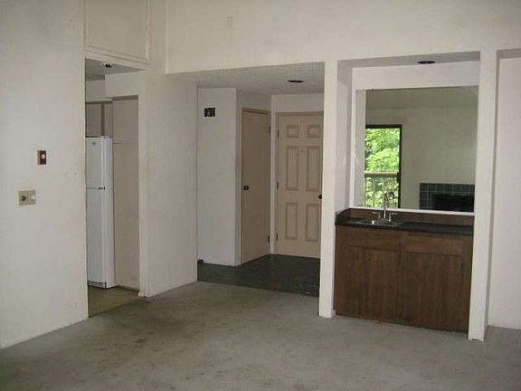 5th image of 15364 62nd Ave S