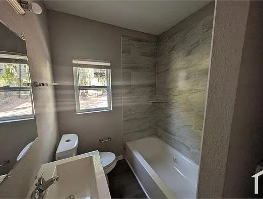 4 bed, 1092 sqft, $1,924 — Photo 4