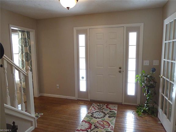 3rd image of 11490 Foxhaven Dr