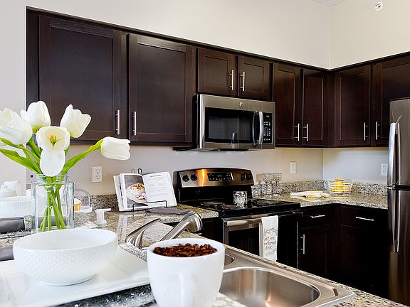 5th image of 2700 Quantum Lakes Dr #2927