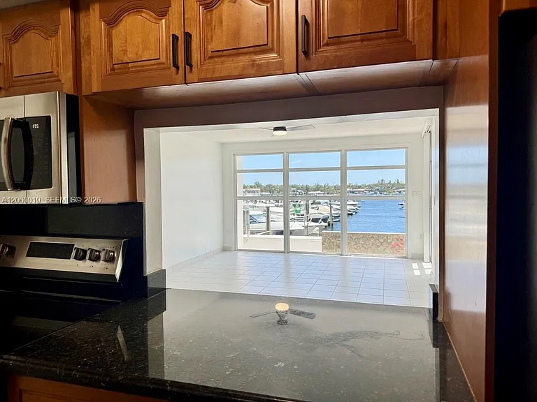 1700 NW North River Dr #106 — Photo 10