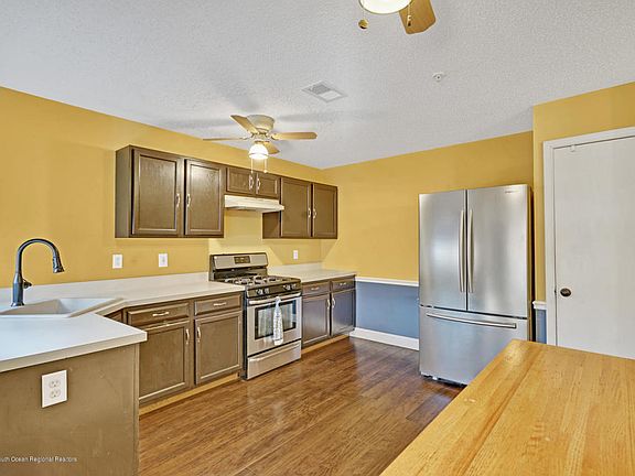 2nd image of 4106 Norma Pl