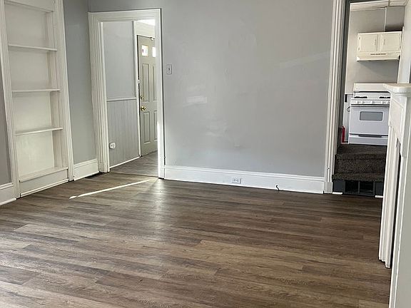 5th image of 115 N 3rd St #111