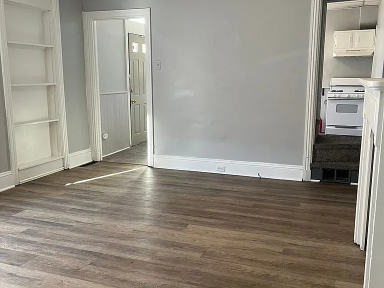 115 N 3rd St — Photo 5
