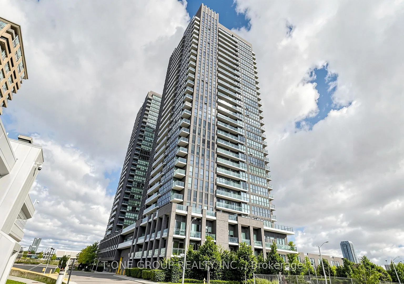 2 bed, $2,200 — Photo 1