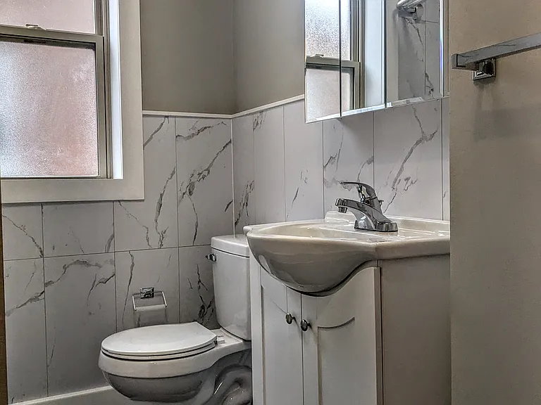 6524 Berthold Ave #2W — Photo 5