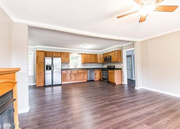 5th image of 19426 Greenbriar Dr