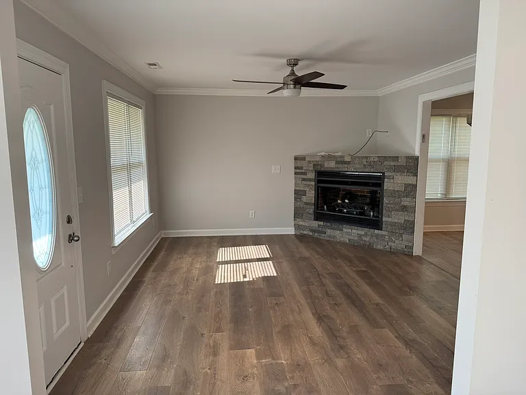 3963 Talcott Ave — Photo 4
