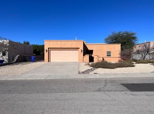2879 Long Bow Loop, Las Cruces, NM 88011