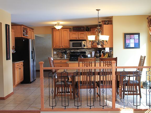 Kitchen with eating area