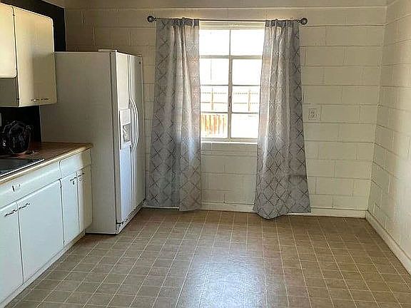 4th image of 2709 Dakota St NE