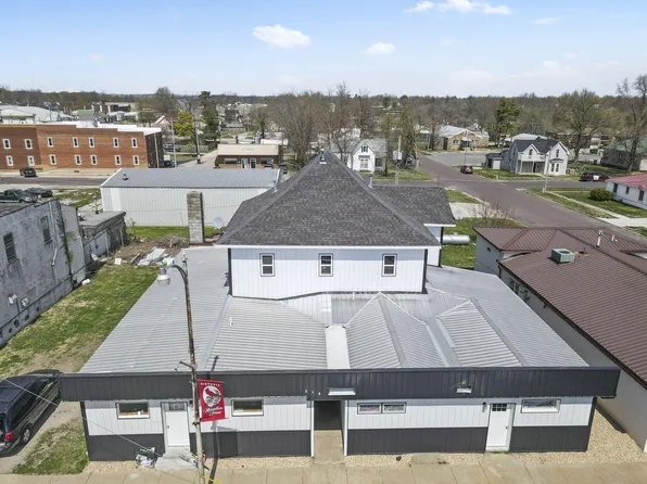 319 E 1st Street, Mountain Grove, MO 65711