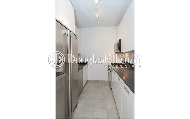 Rented by Douglas Elliman | media 5