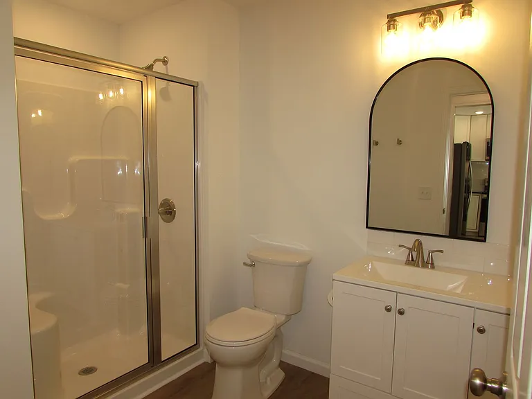 111 Dorchester Ln — Photo 8