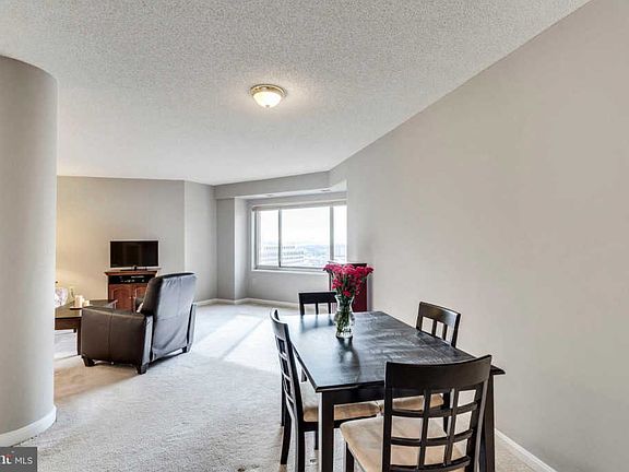 5th image of 2151 Jamieson Ave Unit 2-2008