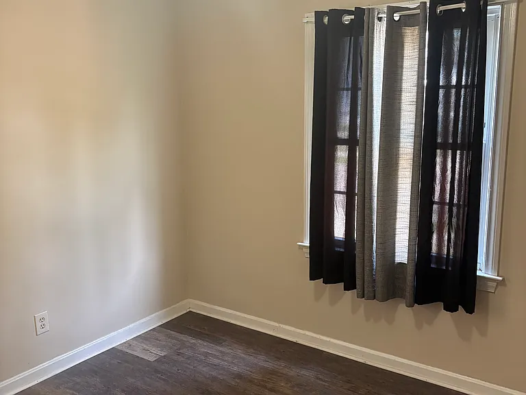 1409 Mayview Ave — Photo 6