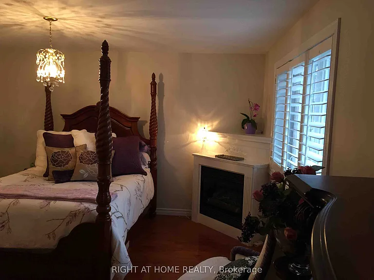 307 Sheridan Ct — Photo 26