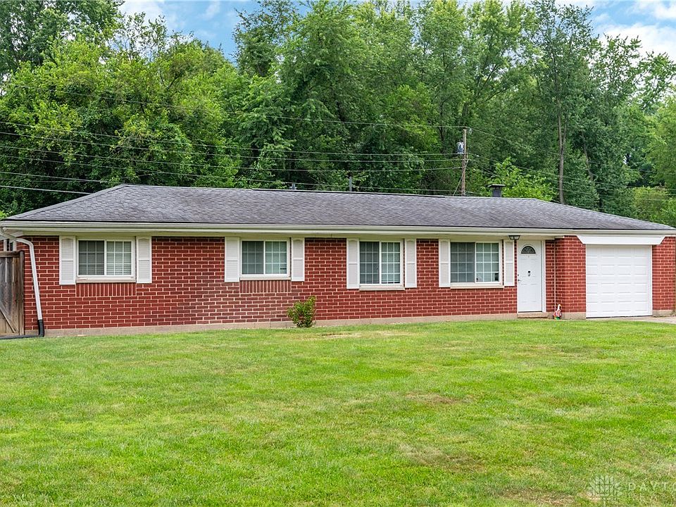 1st image of 816 Country View Dr
