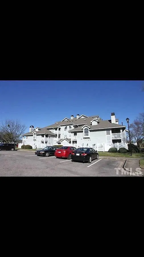 3810 Grey Harbor Dr — Photo 2