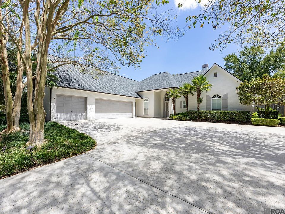 1st image of 18041 Jefferson Ridge Dr